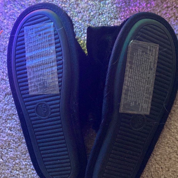 Victoria's Secret Slippers - Picture 4 of 4